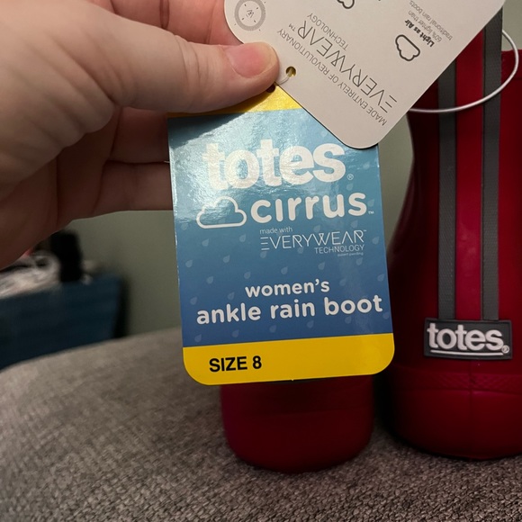 Cirrus™ Women’s Chelsea Ankle Rain Boots - Picture 4 of 8